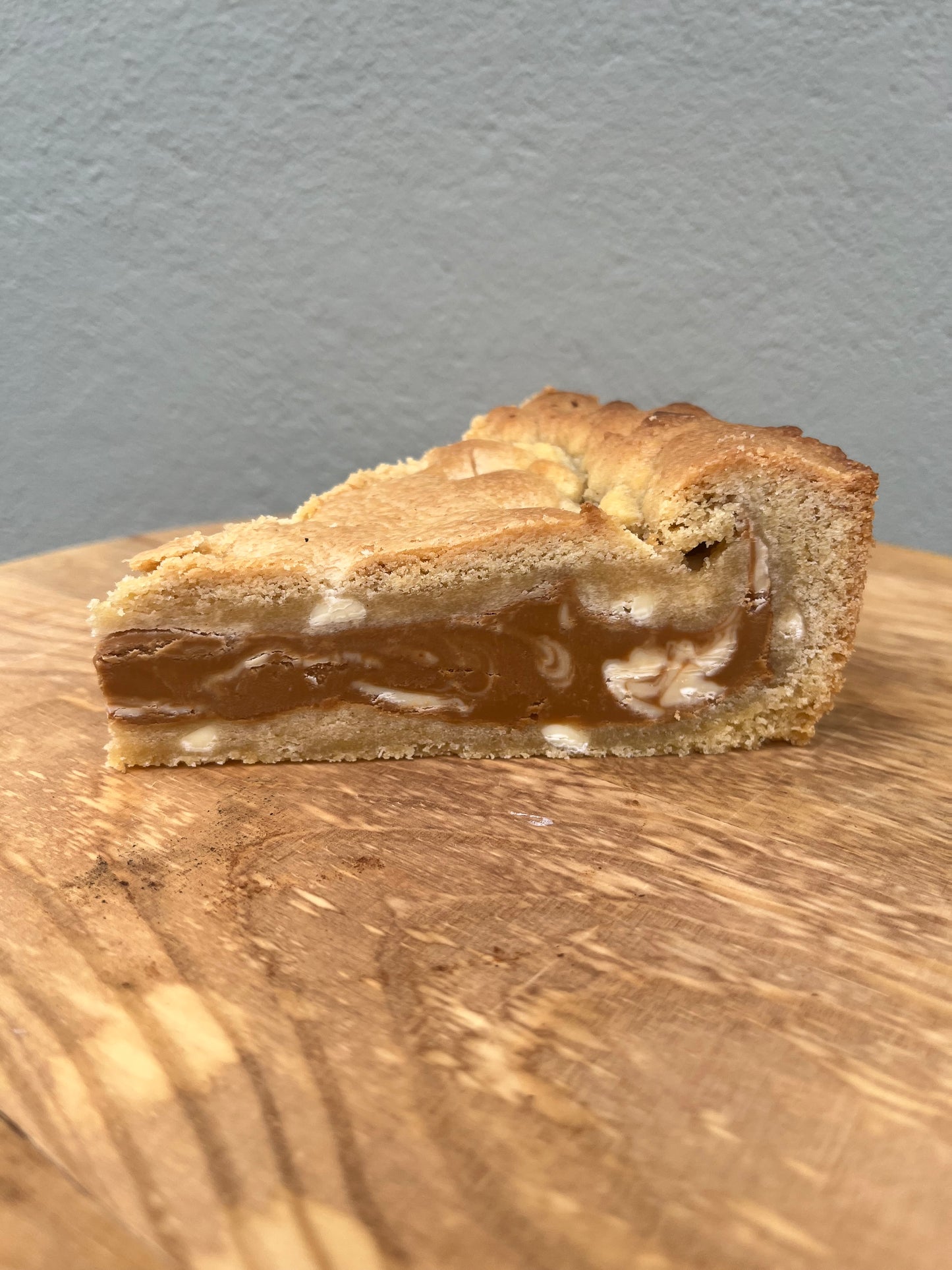 Biscoff and White chocolate Cookie Pie